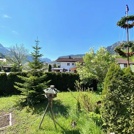 Zirbenbluete * Schönau am Königssee